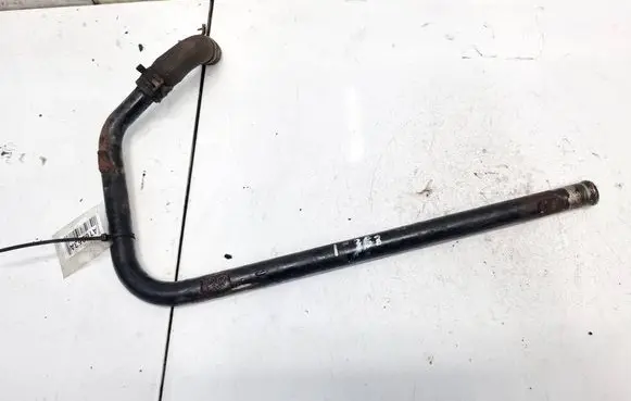 Engine coolant pipe/hose