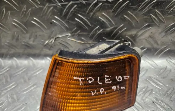 Front indicator light