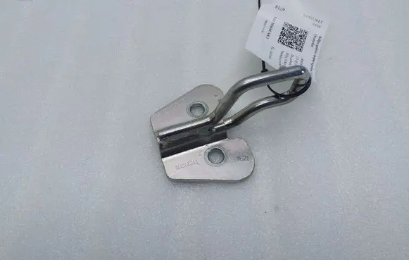 BMW 2 F45 Tailgate lock loop/hook striker 7211294 51247211294