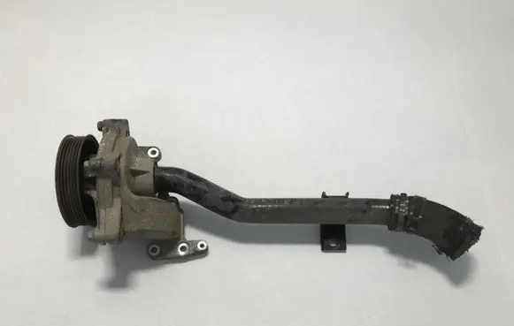 KIA Sorento Water pump 