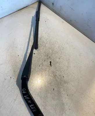 BMW 1 E81 E87 Front wiper blade arm
