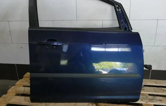 Ford C-MAX I Front door
