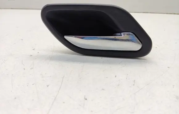 BMW 5 E39 Front door interior handle 7032926