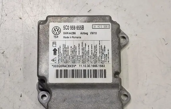 Volkswagen Golf VI Airbag control unit/module 5C0959655B