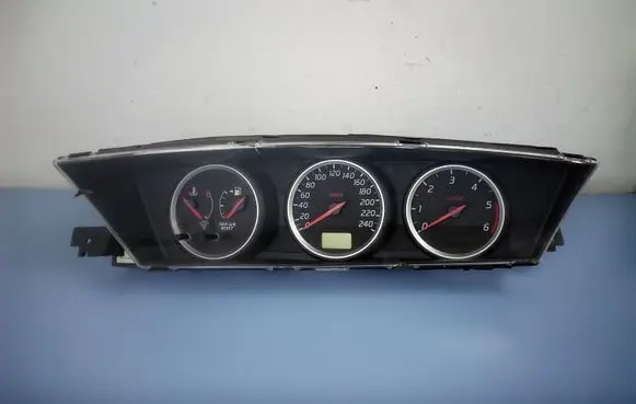 Nissan Primera Speedometer (instrument cluster) AV619 2522688