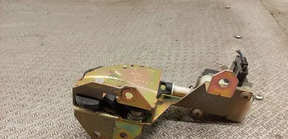Porsche Cayenne (9PA) Tailgate window lock/catch/latch 7L0827506D