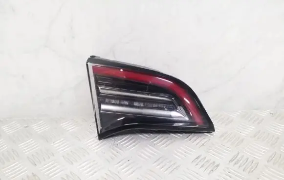 Tesla Model 3 Tailgate rear/tail lights 1077401