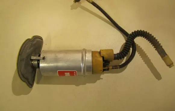 Volkswagen Multivan T5 In-tank fuel pump 993762120