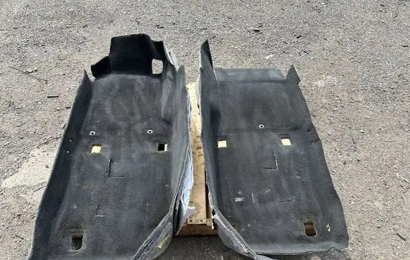 Chevrolet Corvette C6 Front floor carpet liner 15265986 15867619