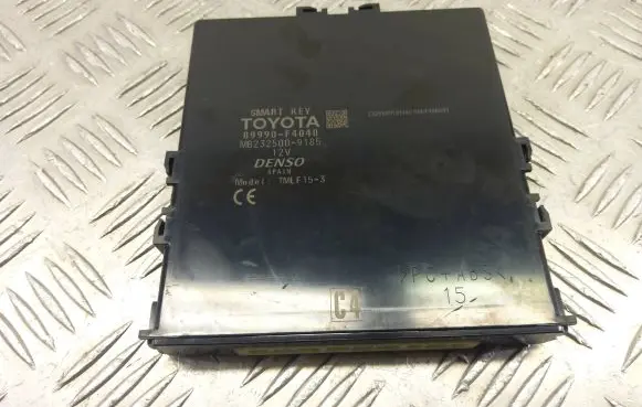 Toyota C-HR I Keyless (KESSY) go control unit/module 89990-F4040
