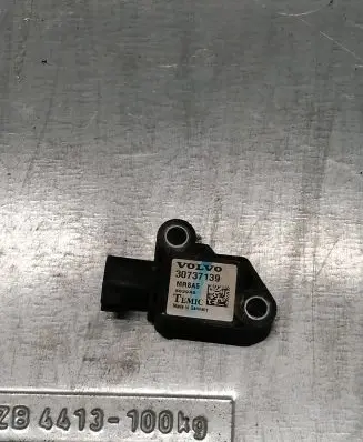 Volvo V50 Airbag deployment crash/impact sensor 30737139