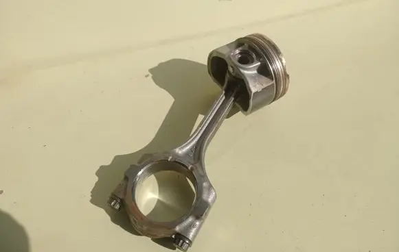 Lexus NX Piston with connecting rod