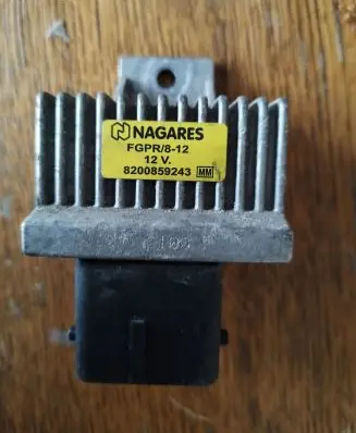 Renault Scenic III - Grand scenic III Glow plug pre-heat relay 8200859243