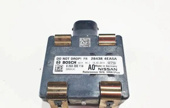 Nissan Qashqai Distronic sensor radar 284384ea5a