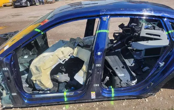 Audi A5 Pillar (middle) 