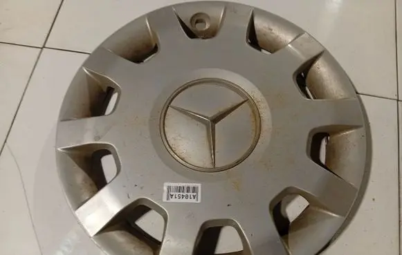 Mercedes-Benz C W203 R15 wheel hub/cap/trim A1694001225