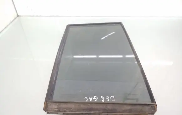 Rear vent window glass