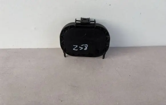 BMW X3 F25 Headlight/headlamp dust cover 1305239240