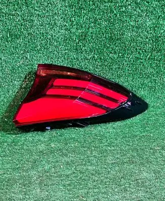 Toyota C-HR I Rear/tail lights 81550F413000