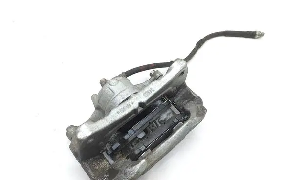 Mazda CX-30 Front brake caliper
