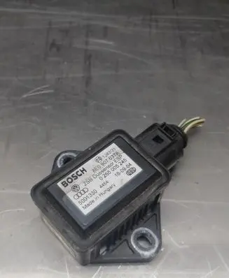 Volkswagen Phaeton ESP acceleration yaw rate sensor 8E0907637A 0265005245