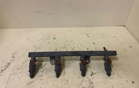 Chevrolet Lacetti Fuel main line pipe