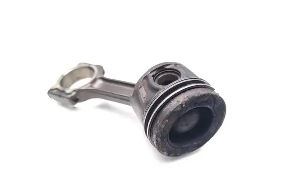 Nissan Juke I F15 Piston with connecting rod K9K636