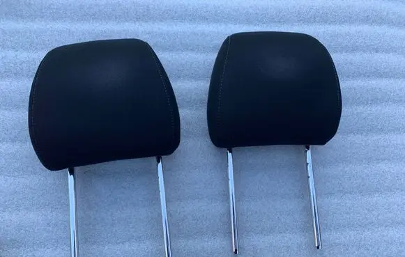 Ford Mondeo MK V Front seat headrest 
