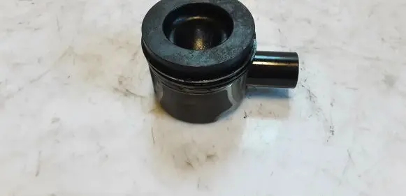 Audi A6 S6 C7 4G Piston 8372T 3R2