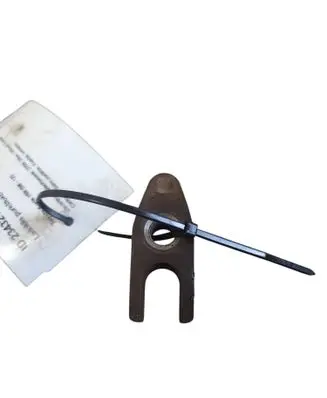 Toyota Auris 150 Fuel Injector clamp holder 