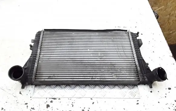 Volkswagen PASSAT B6 Intercooler radiator 3c0145805r