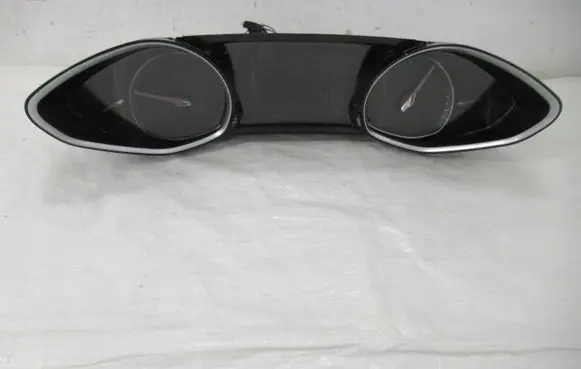 Peugeot 308 Speedometer (instrument cluster) 9811112980