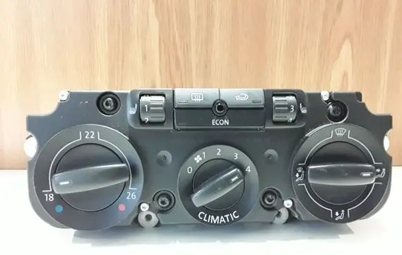 Volkswagen Golf V Climate control unit 1K1820045B