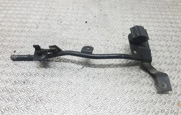 Volkswagen Touran I Engine coolant pipe/hose 1K0121070