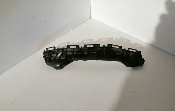 Toyota Yaris Front bumper mounting bracket 525760D450