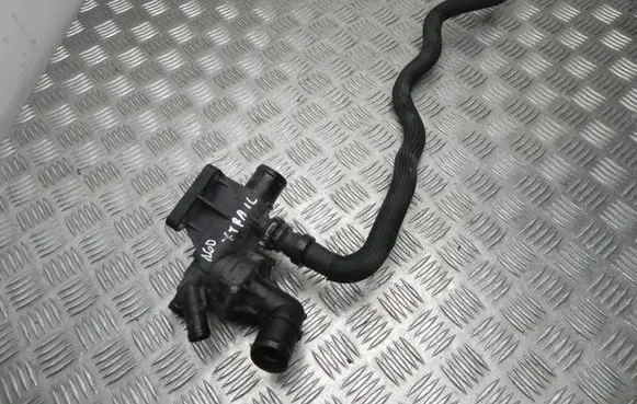 Nissan X-Trail T32 Engine coolant pipe/hose 110614599R