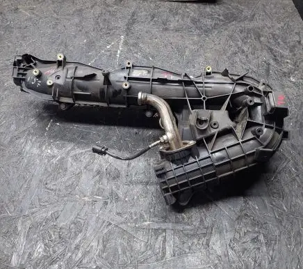 BMW 5 F10 F11 Intake manifold 7800088 1104210488