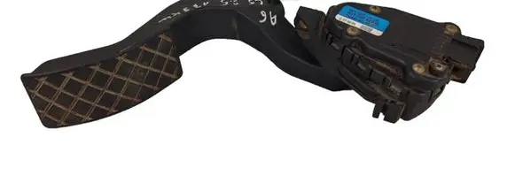 Audi A6 S6 C6 4F Accelerator throttle pedal 8D1723523G