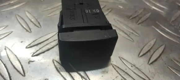Traction control (ASR) switch