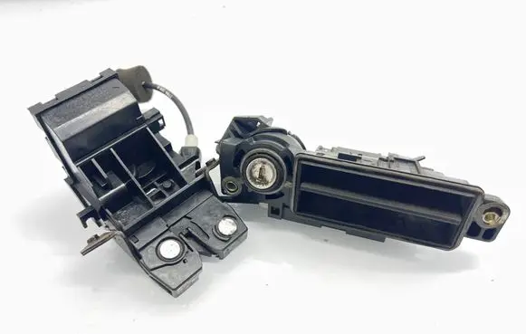 Mercedes-Benz C W203 Lock set A2037500693 A1717500085 A1717500185