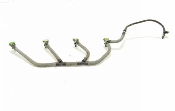 Ford Kuga II Fuel line pipe
