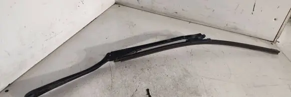 BMW 3 E90 E91 Front wiper blade arm