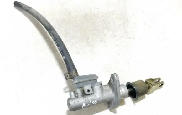 Mitsubishi Space Star Clutch master cylinder