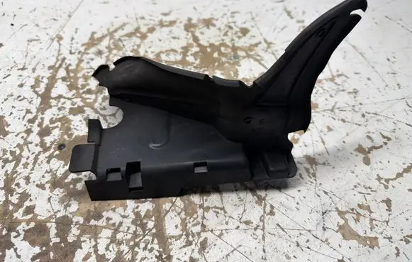 Volvo XC60 Intercooler air guide/duct channel 31294172