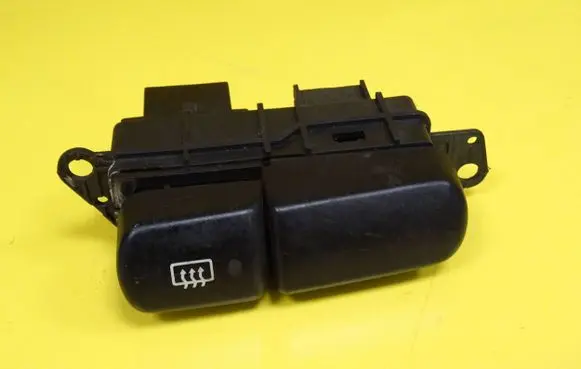 Windscreen/window heater switch
