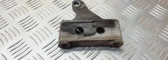 Subaru Forester SF A/C compressor mount bracket 