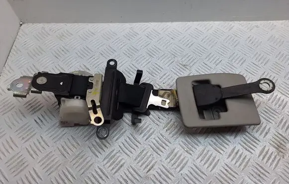 Toyota Corolla Verso AR10 Middle seatbelt (rear) 733500F010C0 731370F010B0 07229