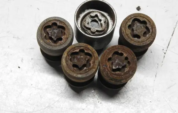 Hyundai i30 Nuts/bolts T9J5G