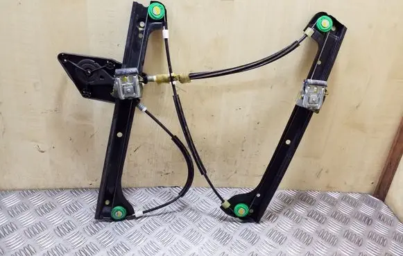Volkswagen Polo V 6R Front window lifting mechanism without motor