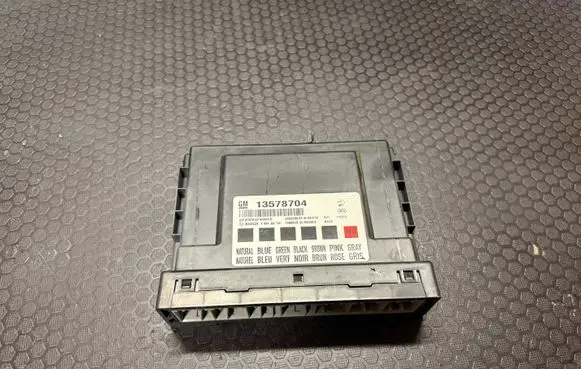 Opel Insignia A Comfort/convenience module 13578704 F00HJ00746